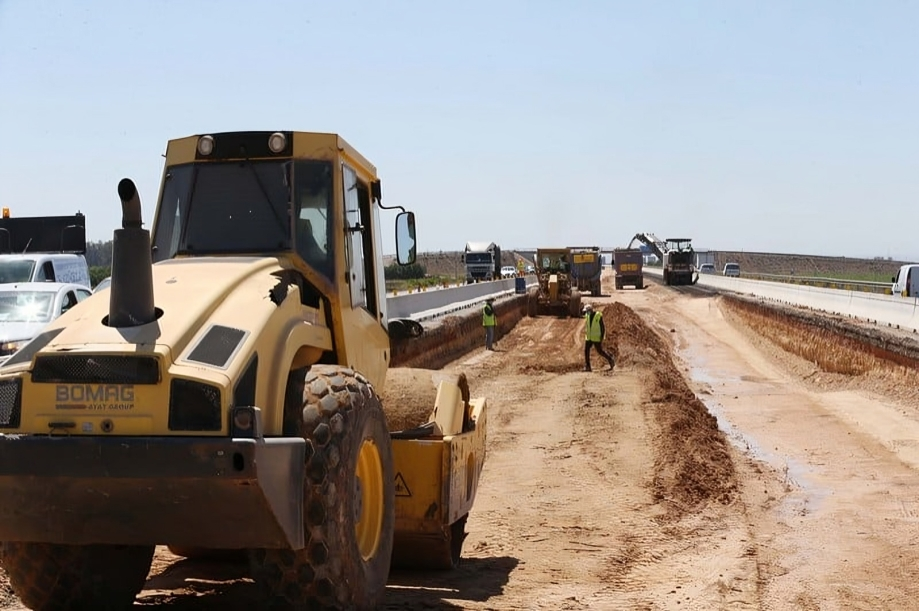 زيدان: مشاريع بقيمة 173 مليار درهم باشرت أشغالها و73 في المئة منها وطنية