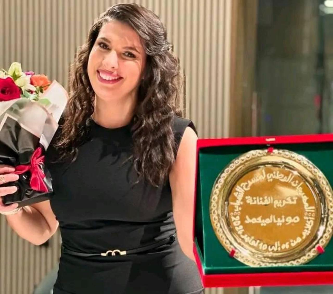 مونية لمكيمل: تكريمي بمهرجان للمسرح تقدير لـ10 سنوات من النضال الفني