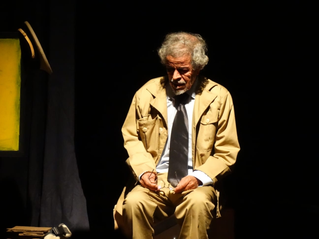 الزروالي: المسرح مولوع بي وقدمت كل ما بجعبتي وأبدأ من جديد لأموت واقفا