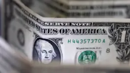 الدولار يستقر وسط تصاعد المخاطر الجيوسياسية