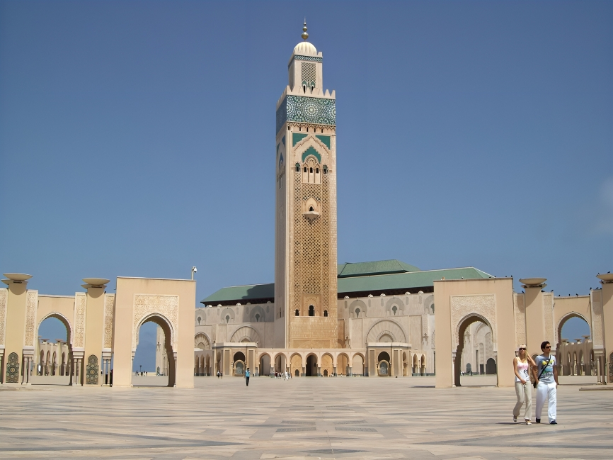 مصدر ينفي صحة فرض المسؤولين عن مسجد الحسن الثاني لتسعيرة على الزوار