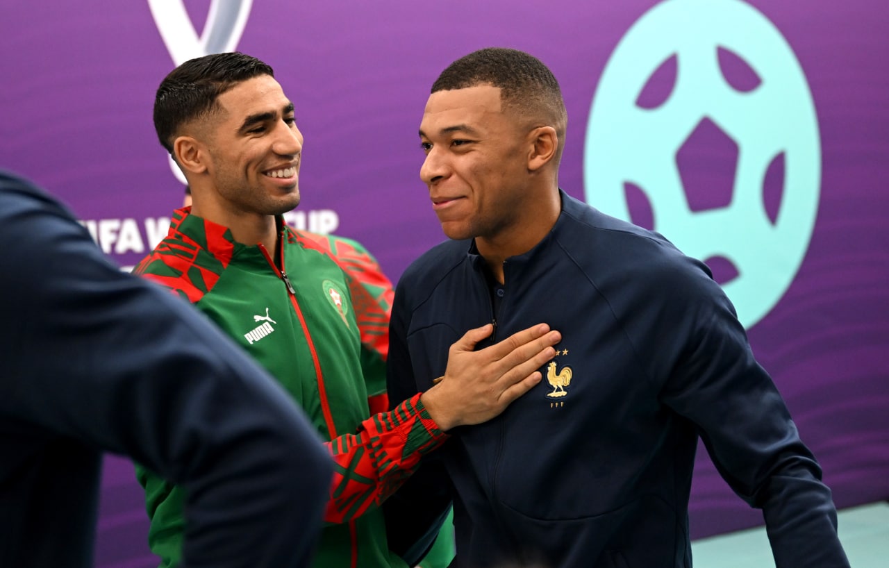 حكيمي أسرع اللاعبين في دوري الأبطال متفوقًا على مبابي