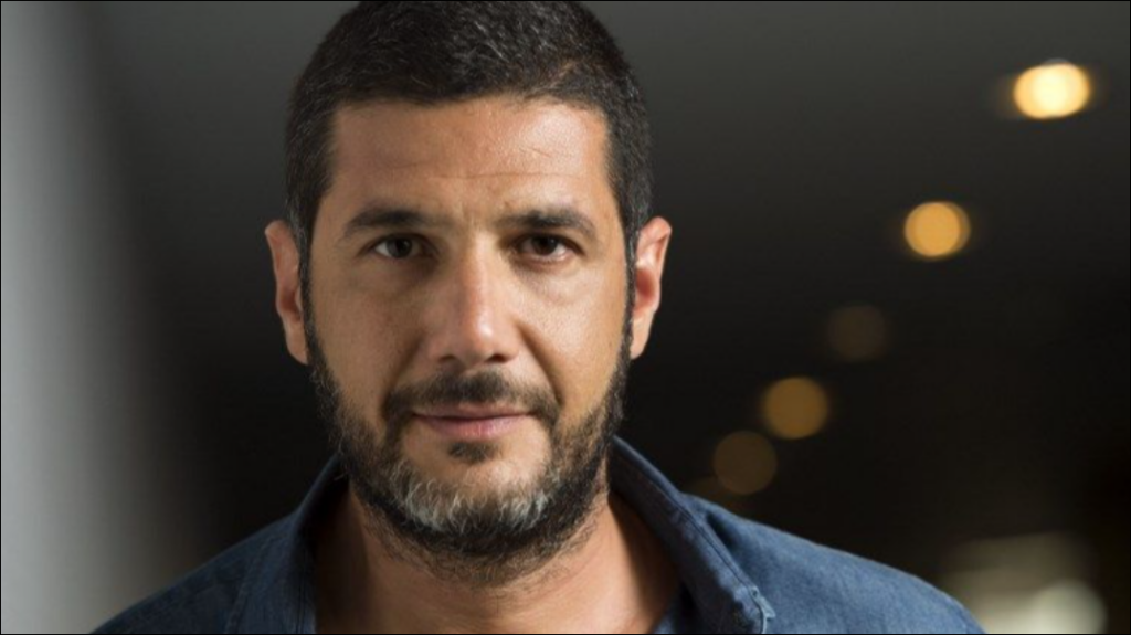 عيوش مدافعا عن مشهد الغناء مع صوت الأذان: لم يكن مخططا له و”تودا” تفاعلت بعفوية