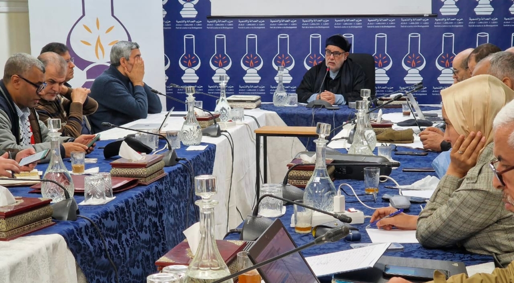 “البيجيدي” يرفض “تشويش” وهبي على “إصلاح المدونة” ويستنكر “تمجيد المثلية”