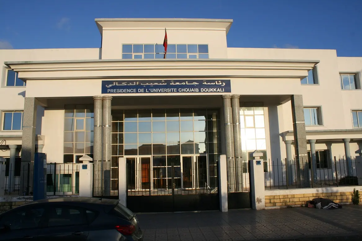 غضب طلبة إجازة التميز بالجديدة لتأخر نتائج مباراة