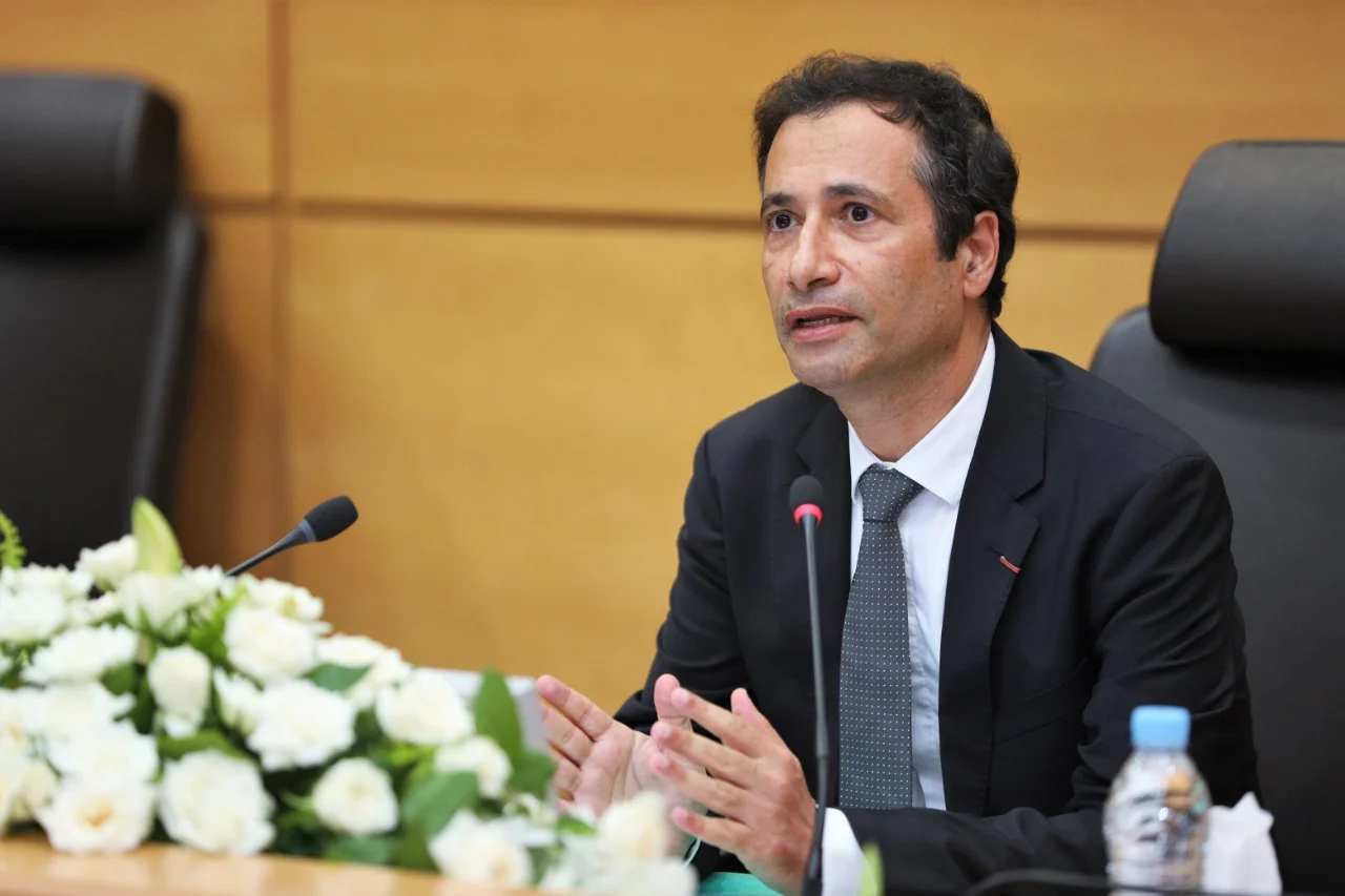 هل يعيد بنشعبون ثقة الزبناء في “اتصالات المغرب”؟
