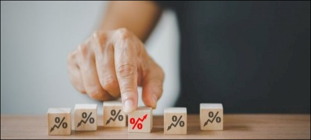 المستثمرون الماليون ينقسمون بشأن سعر الفائدة