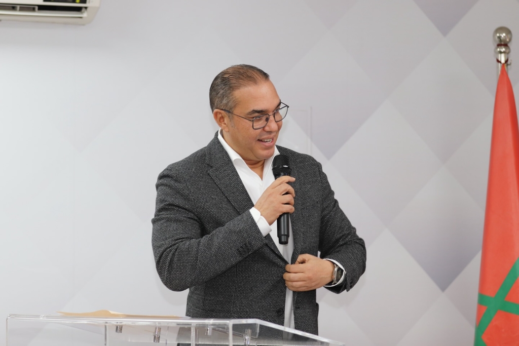 أوزين يدخل سجال التوفيق وبنكيران حول علمانية الدولة ويرد على “معاول” خصوم المغرب