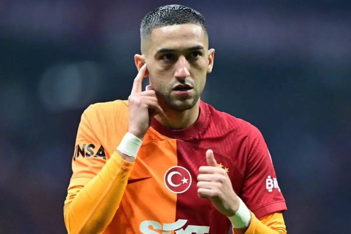 زياش يرفض عرضا قطريا ويوصد باب الانتقال إلى الخليج نهائيا
