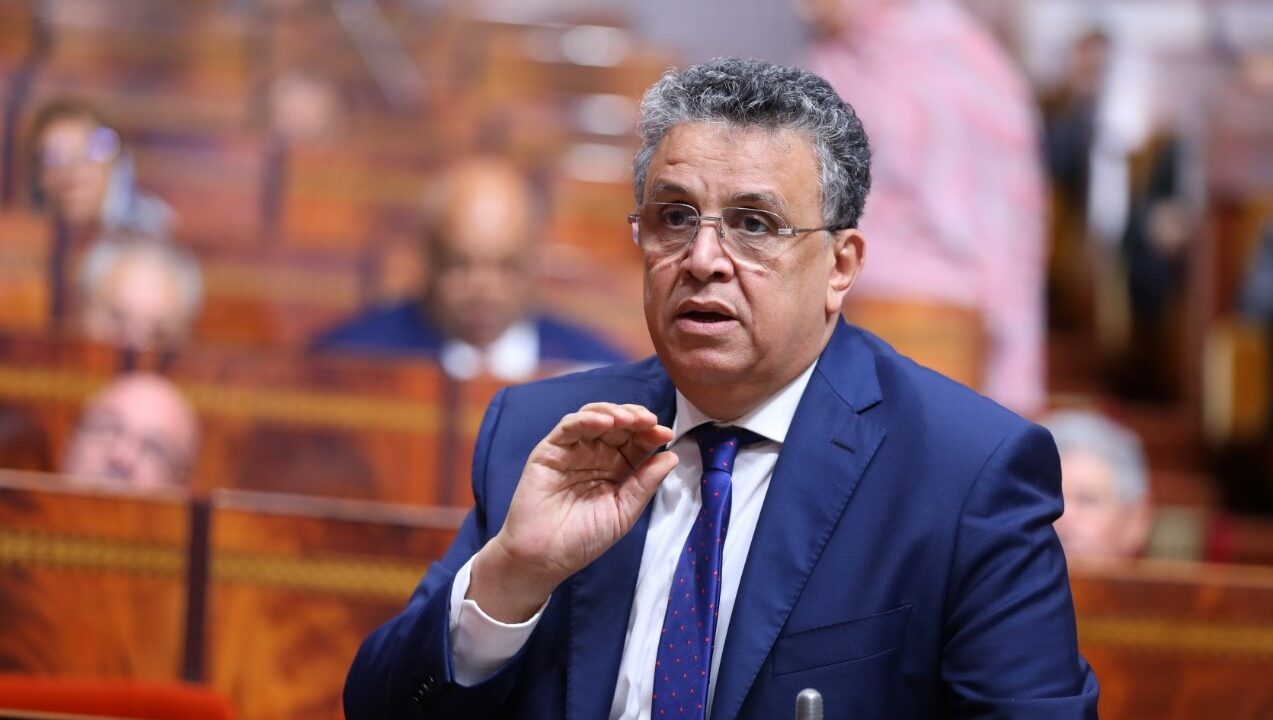 “البيجيدي” يتهم وهبي بـ”تجاوز” اختصاصاته لـ”تحريف” بعض تعديلات مدونة الأسرة