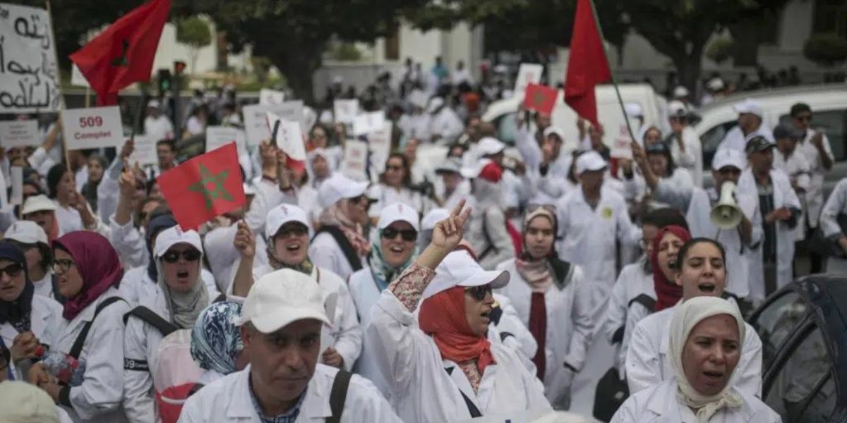التهراوي يلتزم بالحوار الاجتماعي ويفتح باب التعويضات لخريجي مدرسة الصحة العمومية