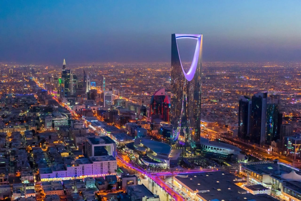 57.6 مليون نسمة بدول الخليج في 2023