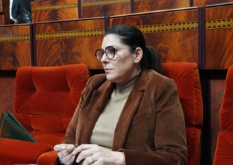 المنصوري وأحزاب “التحالف” يؤخران توزيع الحقائب