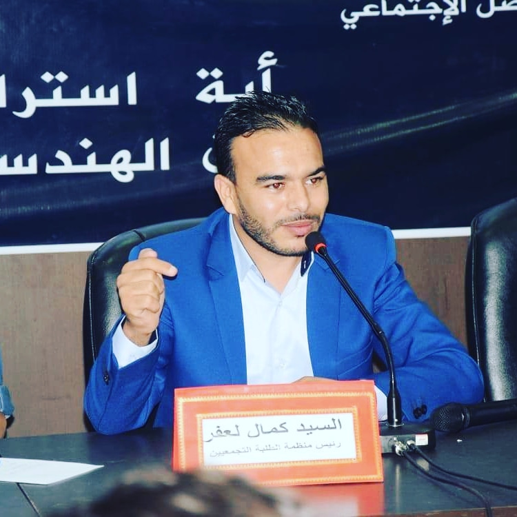 “الدبلوماسية الجزائرية ترمّدت” و “غانا أصبحت معنا”