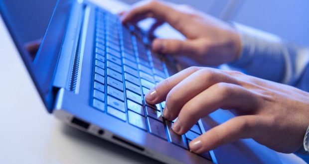 الضريبة الخصوصية على المركبات مجانية بالأنترنيت
