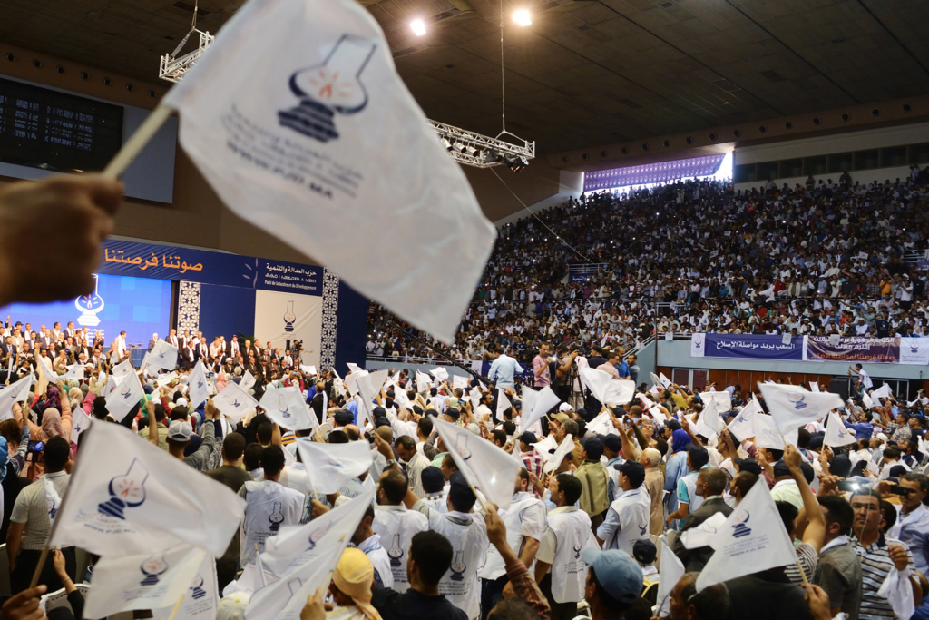 “البيجيدي” يضع اللمسات الأخيرة لمؤتمره ويستعد لحسم “الورقة المذهبية” و”الأطروحة السياسية”