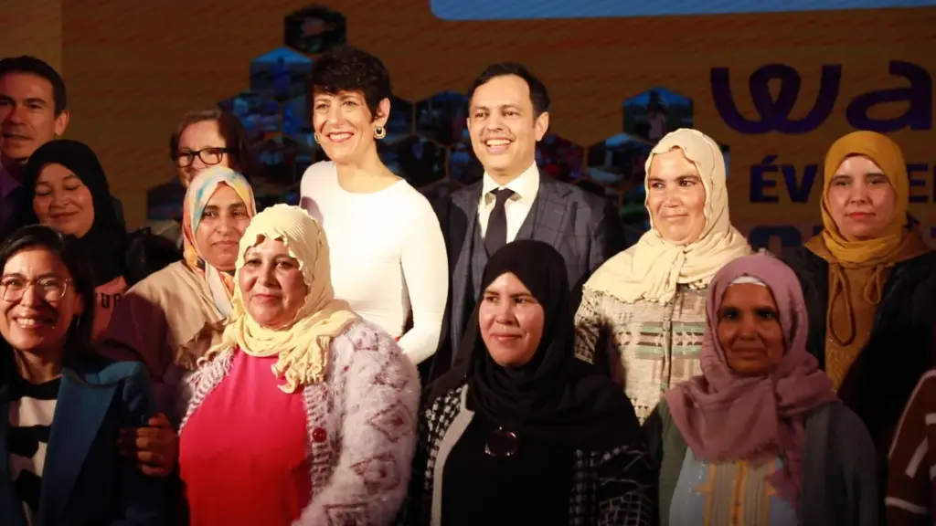 وزيرا شغل المغرب وإسبانيا يُثنِيَان على مبادرة “وفيرة” لإدماج العاملات الزراعيات بعد العودة