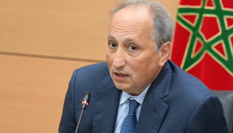 التزم بتنفيذ اتفاقي 10 و26 دجنبر.. مخرجات اجتماع النقابات بوزير التعليم