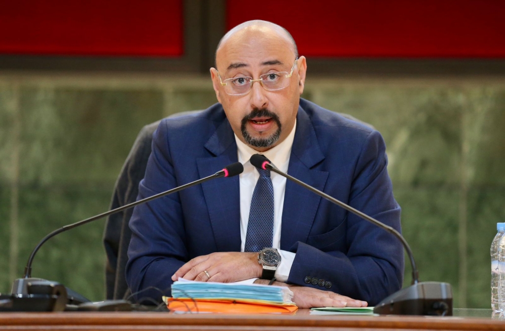 بعد الأمطار الغزيرة.. عمدة طنجة يلتزم بتفعيل البروتوكولات الاستبقاية لتأمين سلامة المواطنين