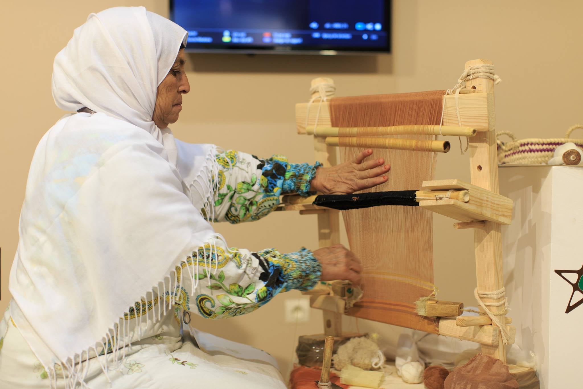 السعدي يؤكد المراهنة على التكوين لحماية حرف تقليدية من الاندثار
