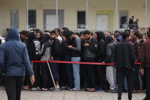 أوروبا تبحث تخفيف قيود التعامل مع المهاجرين
