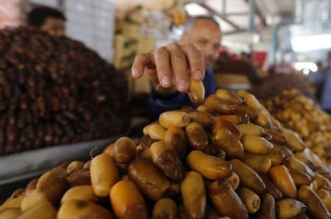 المغرب يخفض واردات التمور الجزائرية والتونسية ويحول بوصلته لمصر