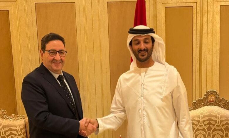 المغرب والإمارات يبحثان تعزيز التعاون بالطيران المدني