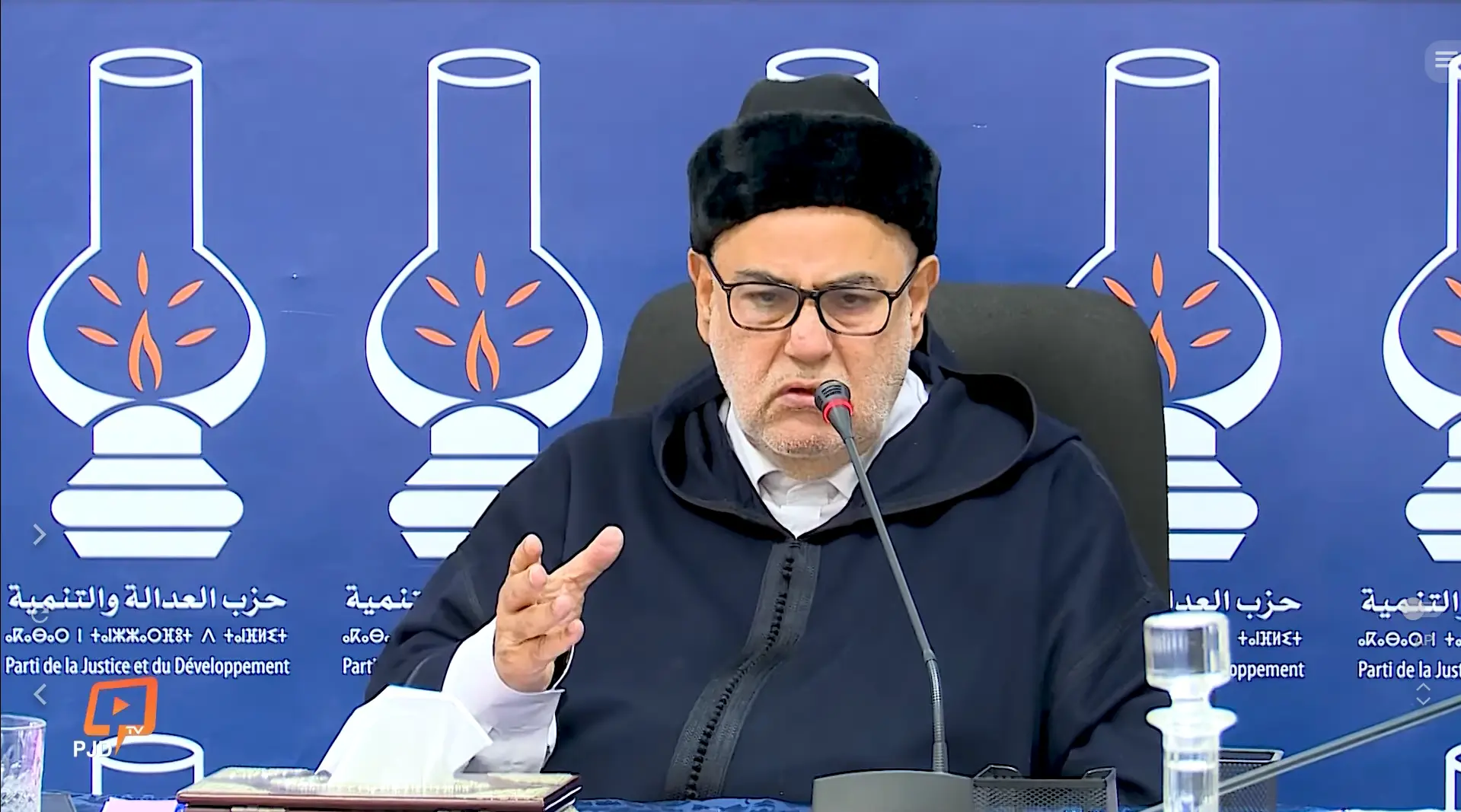 ابن كيران يدعو الملوك والرؤساء العرب للانتفاض بوجه خطة ترامب