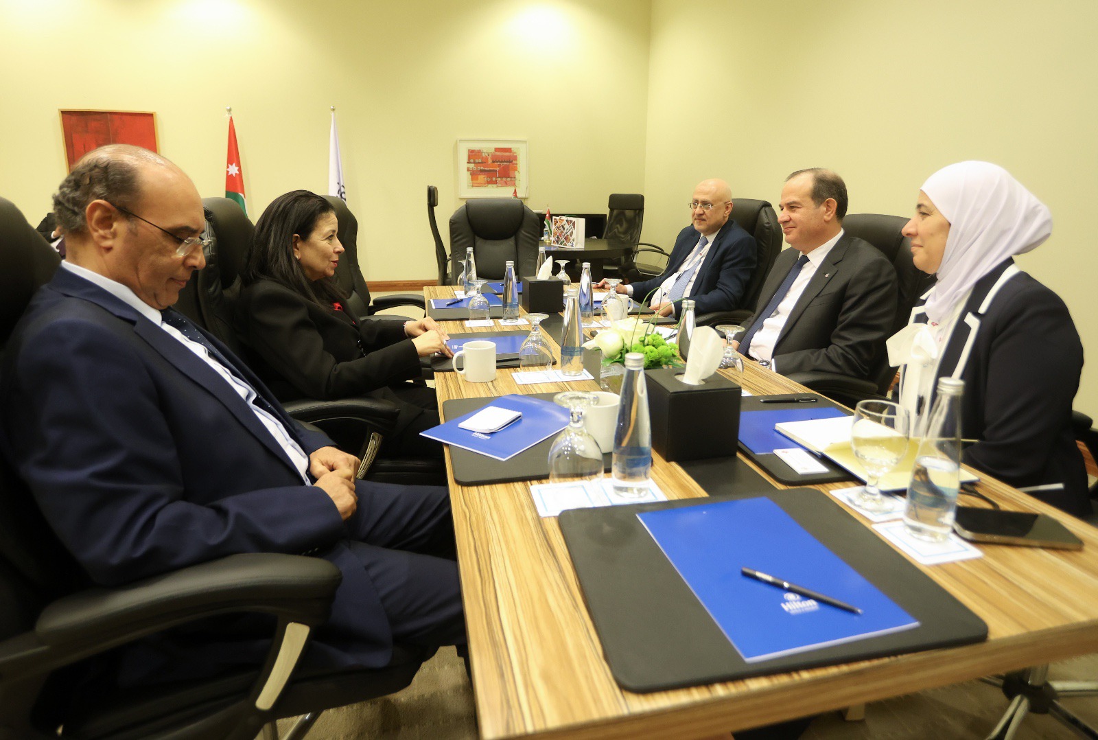 السغروشني تتباحث مع وزير الاقتصاد الرقمي الأردني