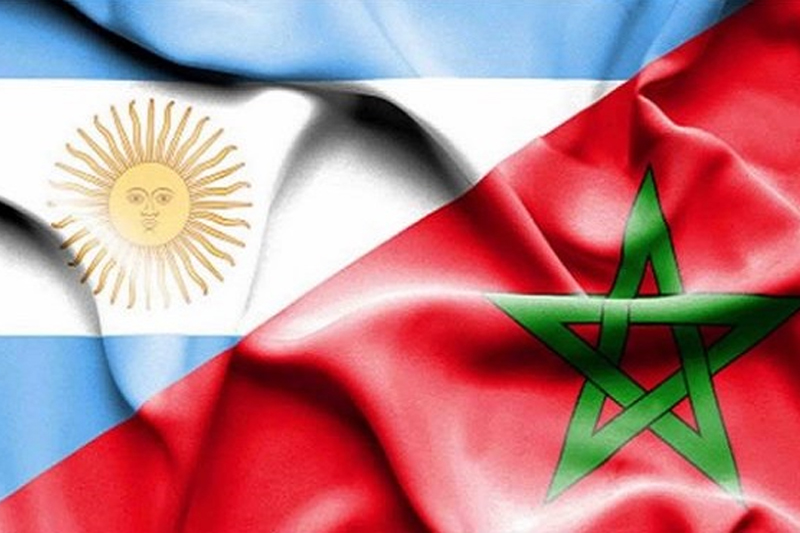 توشيح السفير السابق للأرجنتين بالمغرب بالحمالة الكبرى للوسام العلوي