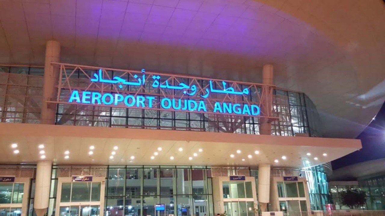 غضب في مطار وجدة لتأخر طائرة بـ4 ساعات