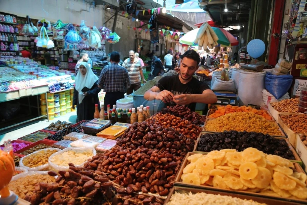 لؤلؤة الشمال طنجة.. تحضيرات رمضان تنعش التجار والحرفيين