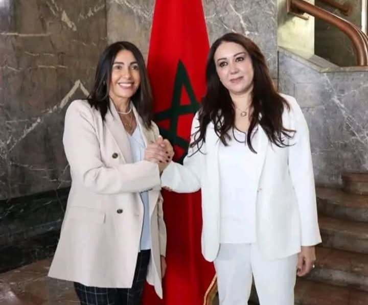 مجلس البيضاء: صورة الرميلي مع الوزيرة الإسرائيلية قديمة وسابقة للعدوان