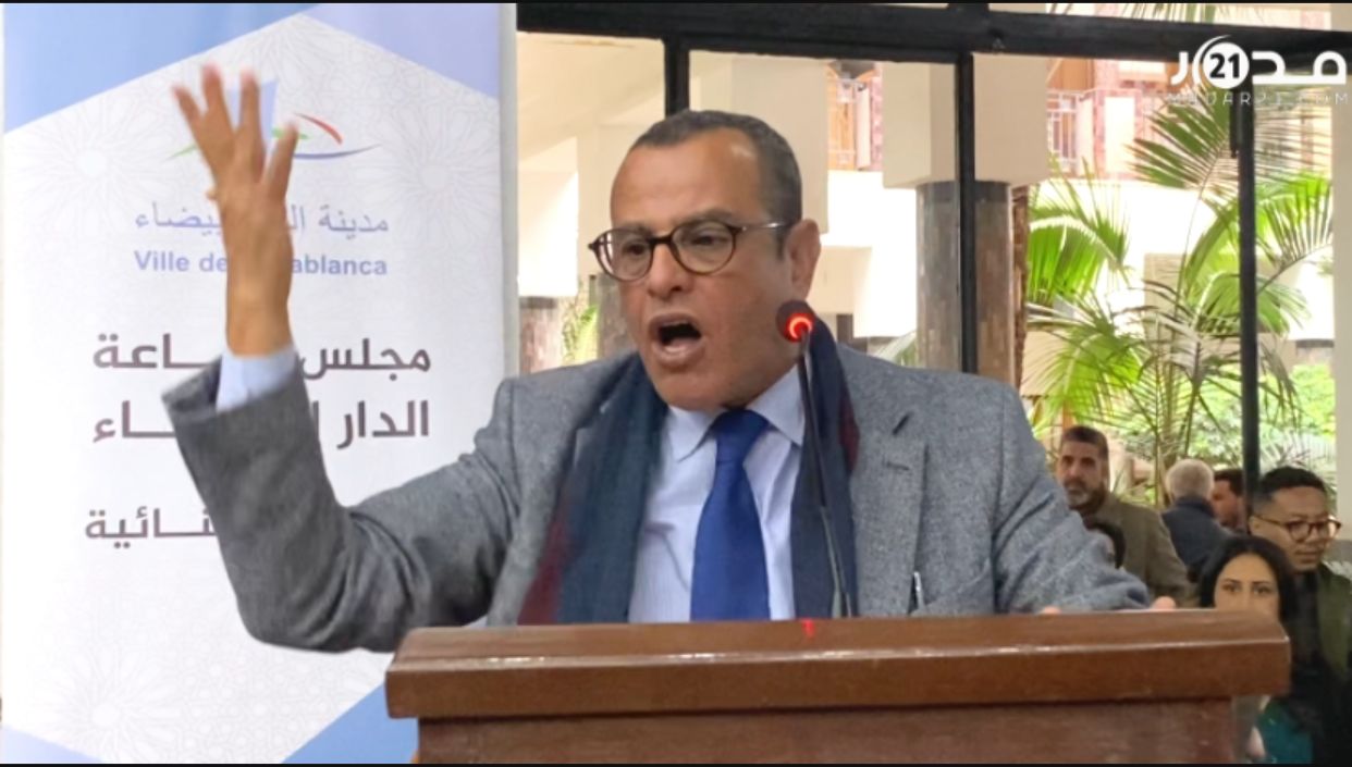 الفريق الاستقلالي بالبيضاء يهدد بنسف التحالف الثلاثي بسبب الإقصاء