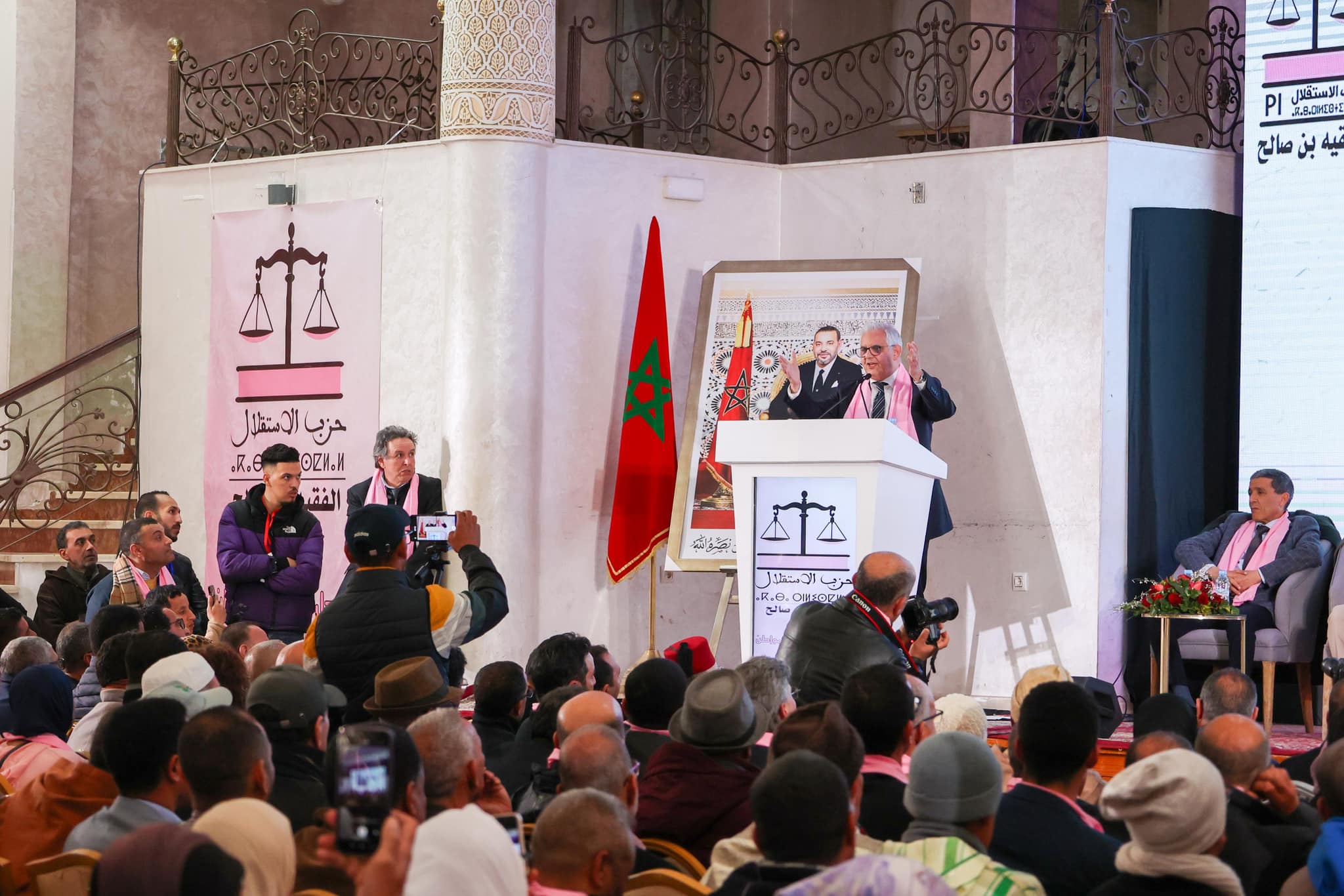 بركة: الملك أعطى تعليمات صارمة للتصدي لجشع المستوردين والمحتكرين