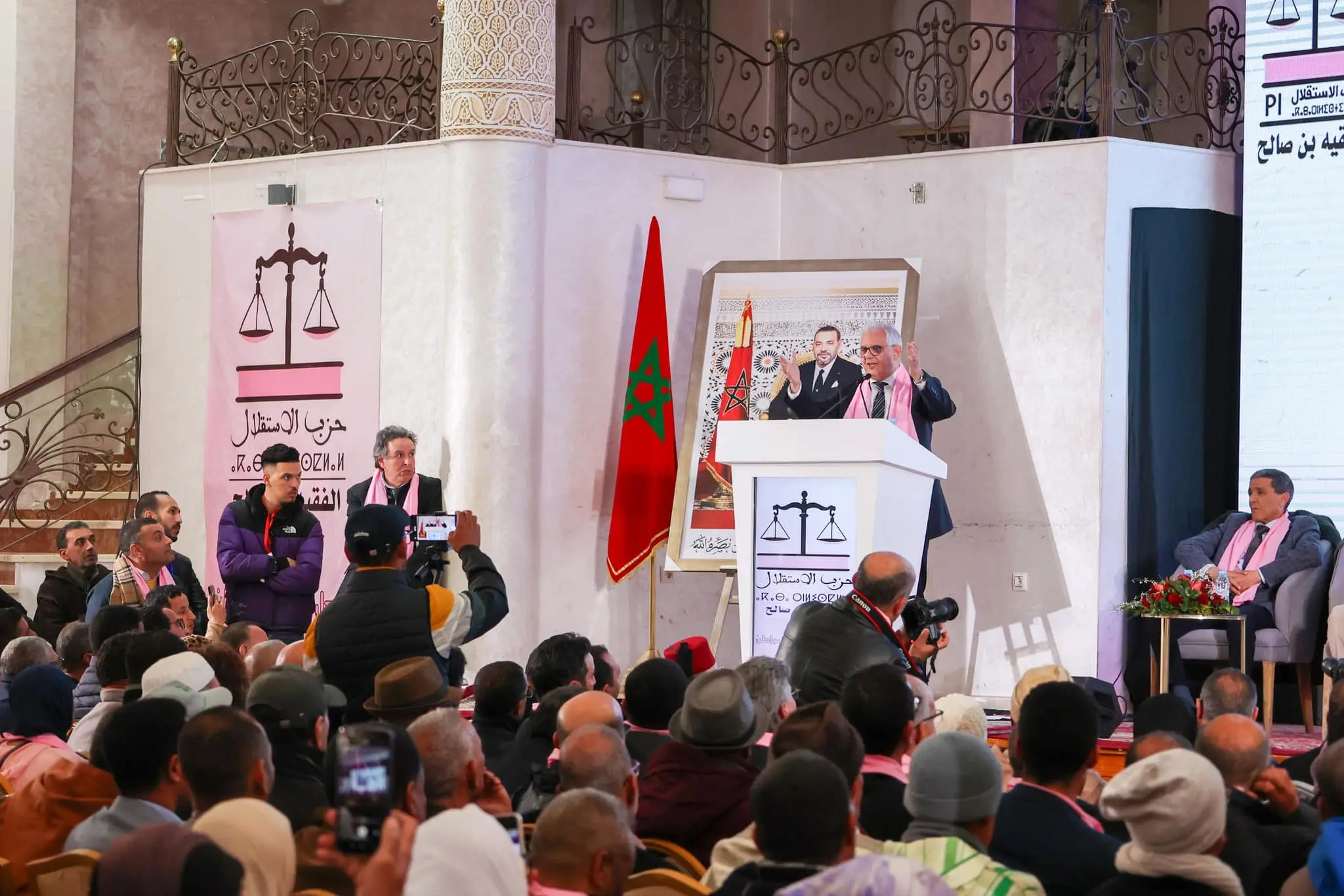 بركة: الملك أعطى تعليمات صارمة للتصدي لجشع المستوردين والمحتكرين