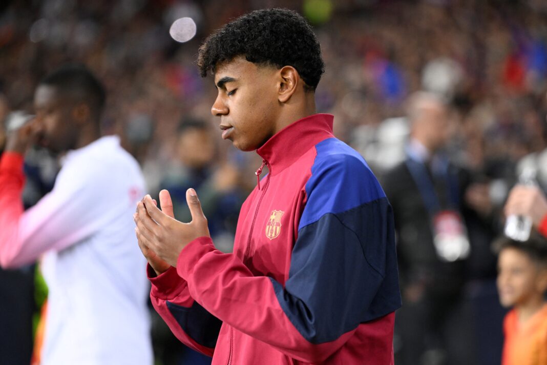 برشلونة يحترم صيام يامال وفاتي