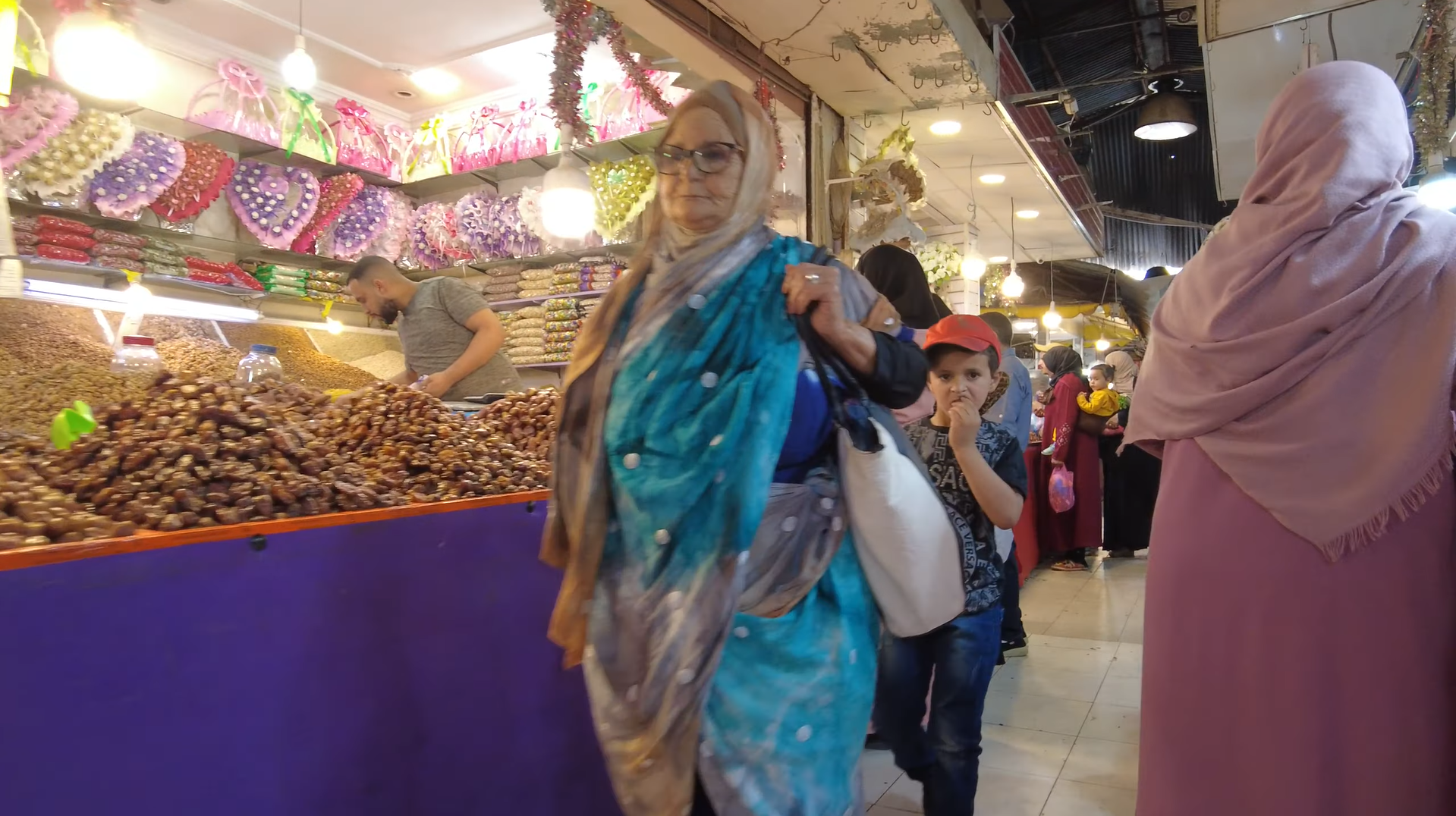 “جنان الجامع” بتارودانت.. رمضان ينعش الحركية ومراقبة مشددة من السلطات