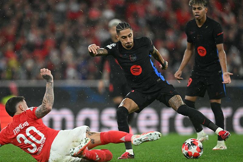 5 لاعبين يصومون في مباراة برشلونة وبنفيكا