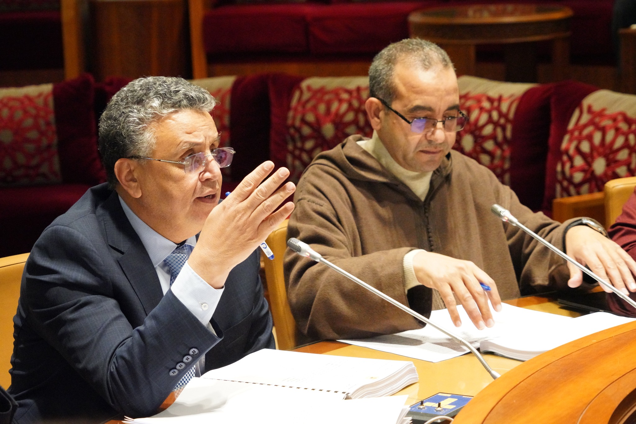خصوصية البصمات البيولوجية والجينية للمشتبه بهم تثير جدلا بالبرلمان