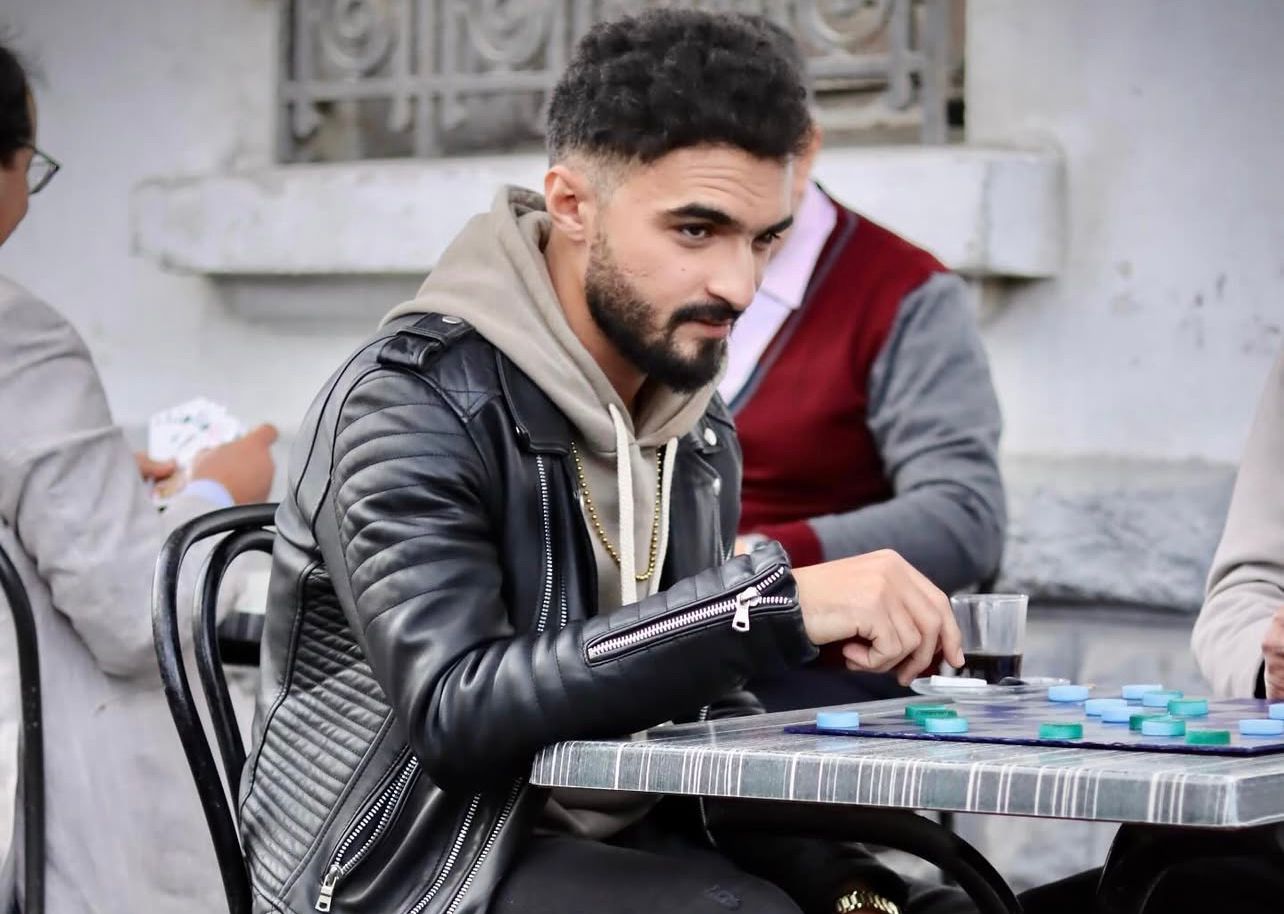 كمال حيمود: استعنت بشخصيات واقعية لتجسيد “أشرف” بـ”جرح قديم”