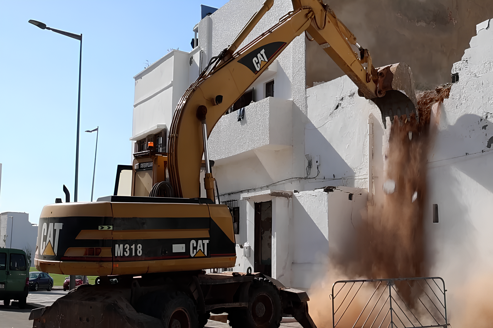 البيجيدي: الهدم والترحيل بالرباط لا سند قانوني لهما