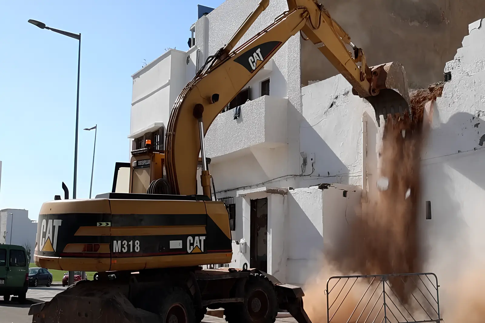 البيجيدي: الهدم والترحيل بالرباط لا سند قانوني لهما
