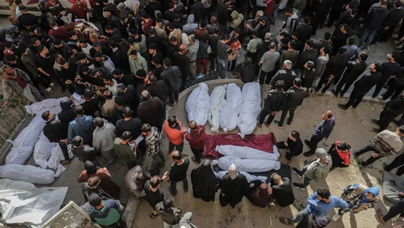 “مصائد الموت”.. أبرز مجازر إسرائيل بحق المجوّعين بغزة