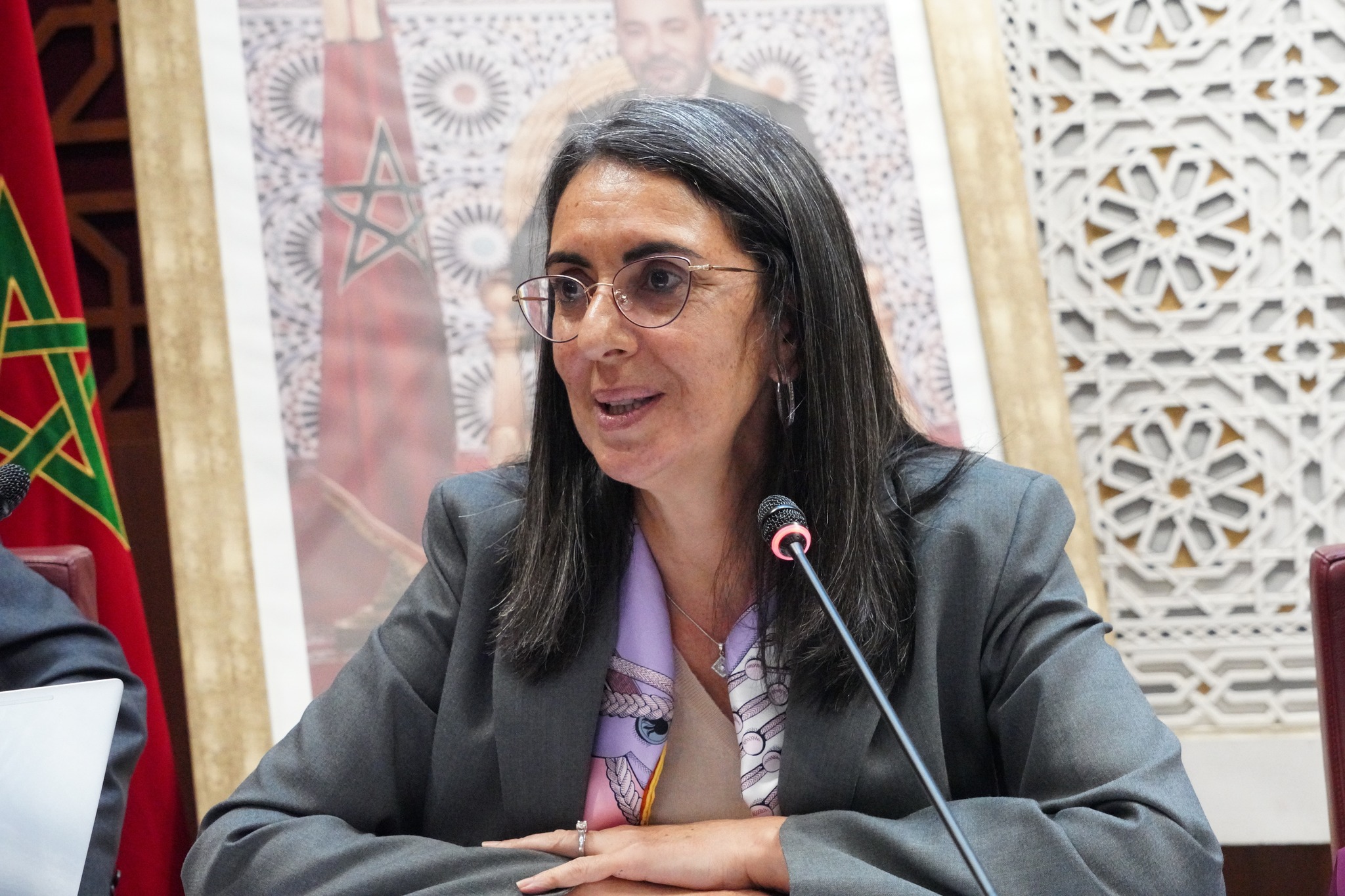 انتقادات للاعتماد على القروض الخارجية لتمويل الحماية الاجتماعية وفتاح ترد