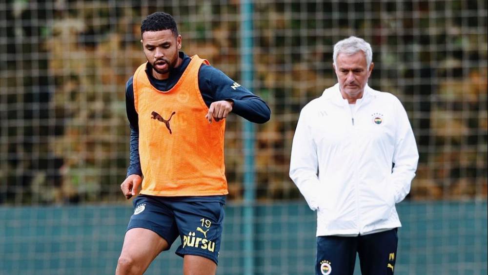 النصيري يقترب من مغادرة فنربخشه وسط خطط هجومية جديدة للنادي