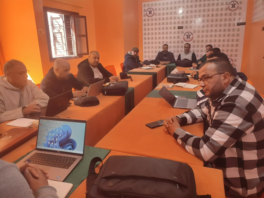 شغيلة الفوسفاط تطالب بمنحة استثنائية وترفض المحاباة بـ”التعاقدات الفندقية”
