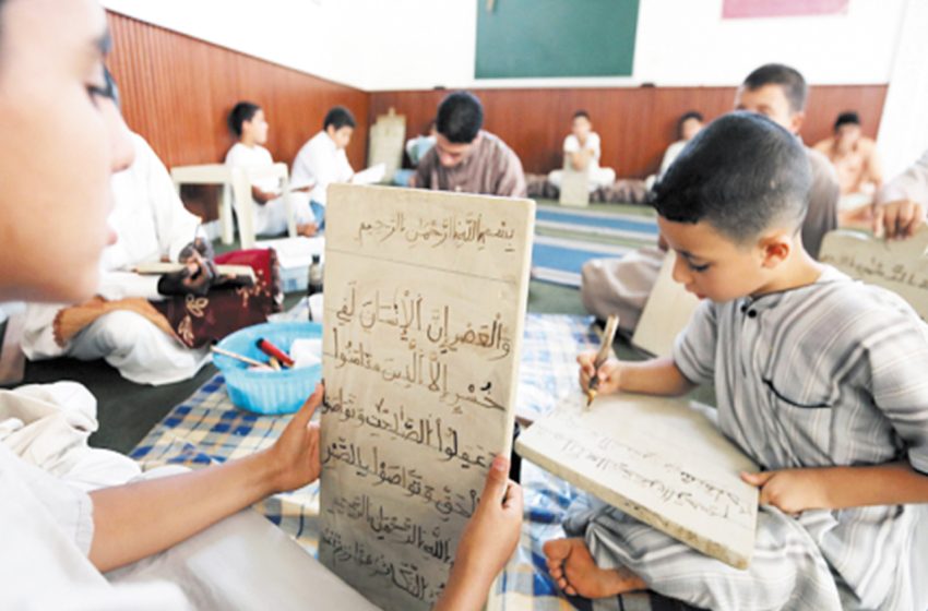 كُتّاب مسجد القسم.. منارات قرآنية تصون تراثا تعليميا تتوارثه الأجيال
