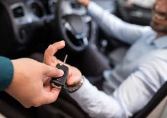 بلغت 64 مليار درهم.. السيارات تمثل ربع مداخيل شركات التأمين