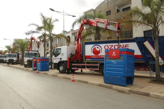 الحجز على شاحنات وآليات شركة النظافة بتمارة